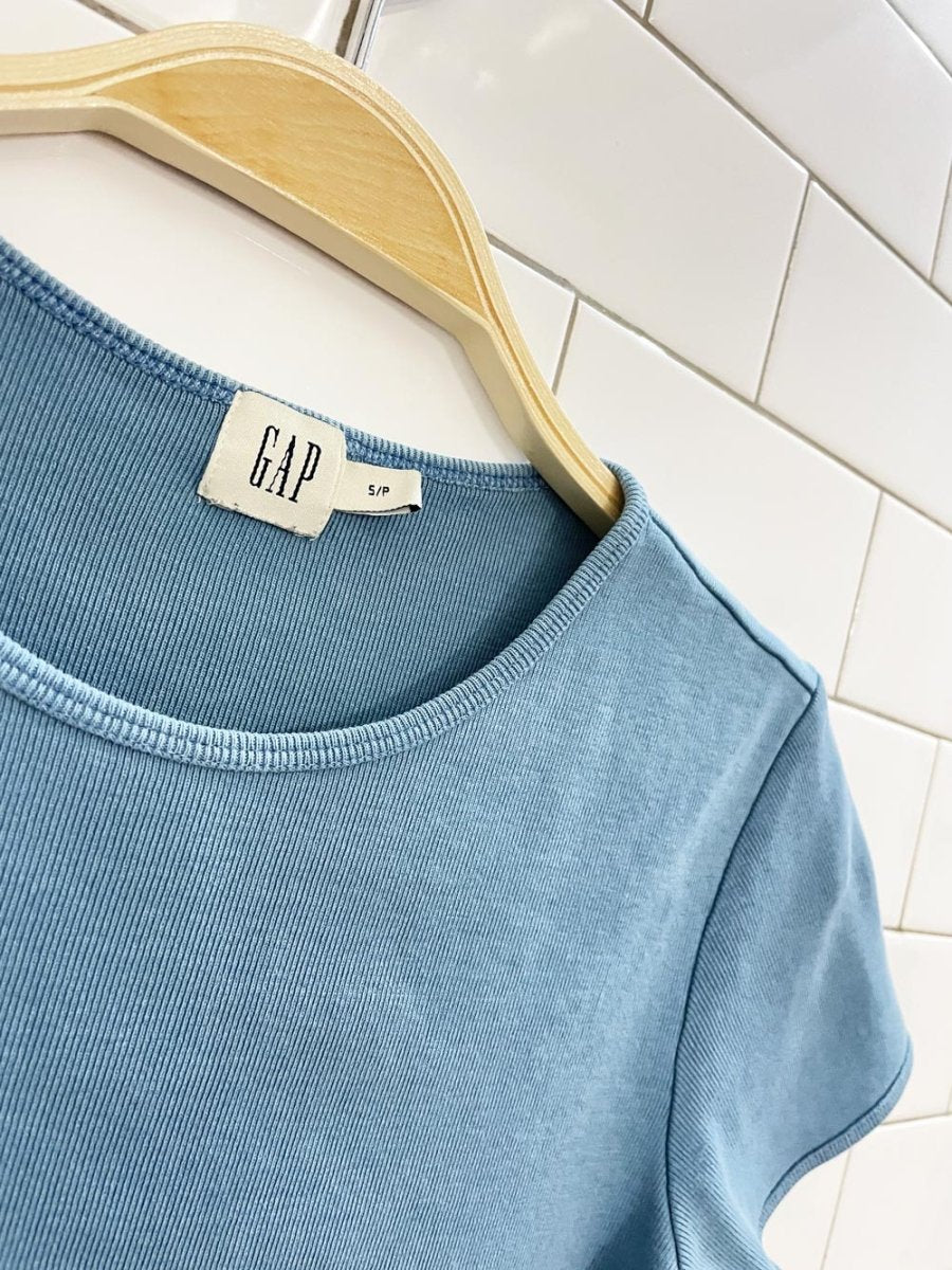vintage 90s gap baby rib crop tee - good market thrift store