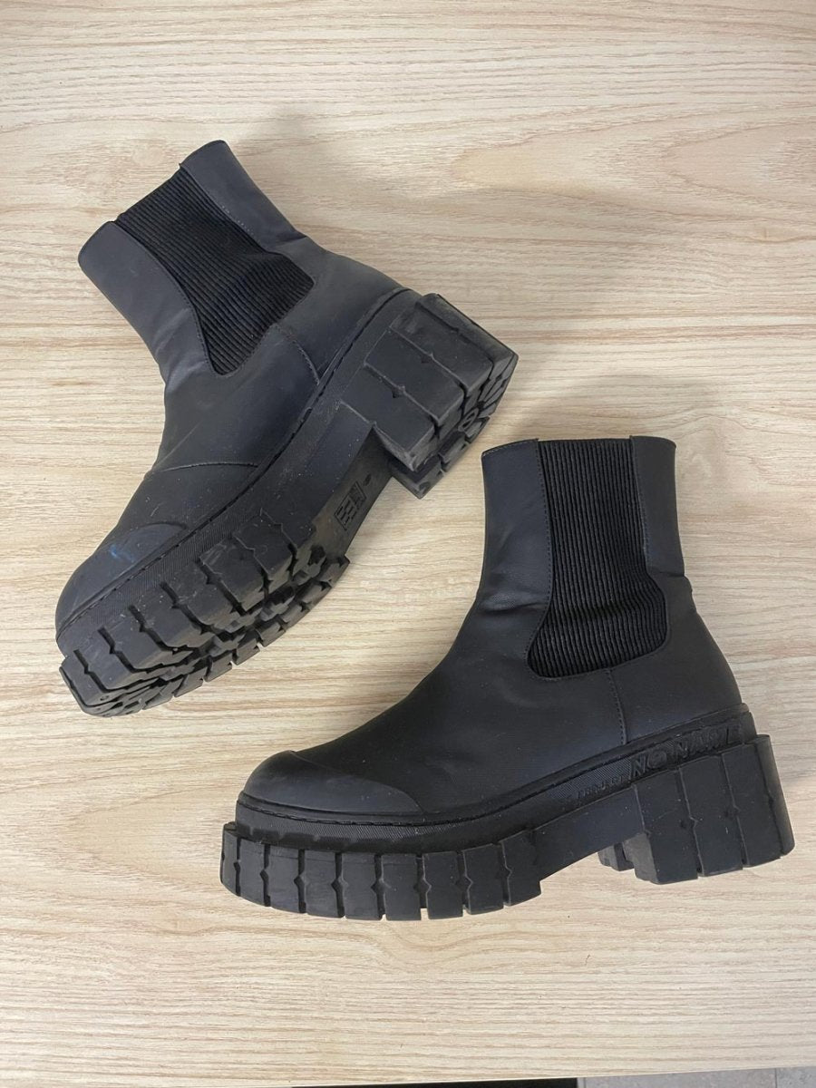 no name lug sole chelsea boot - good market thrift store