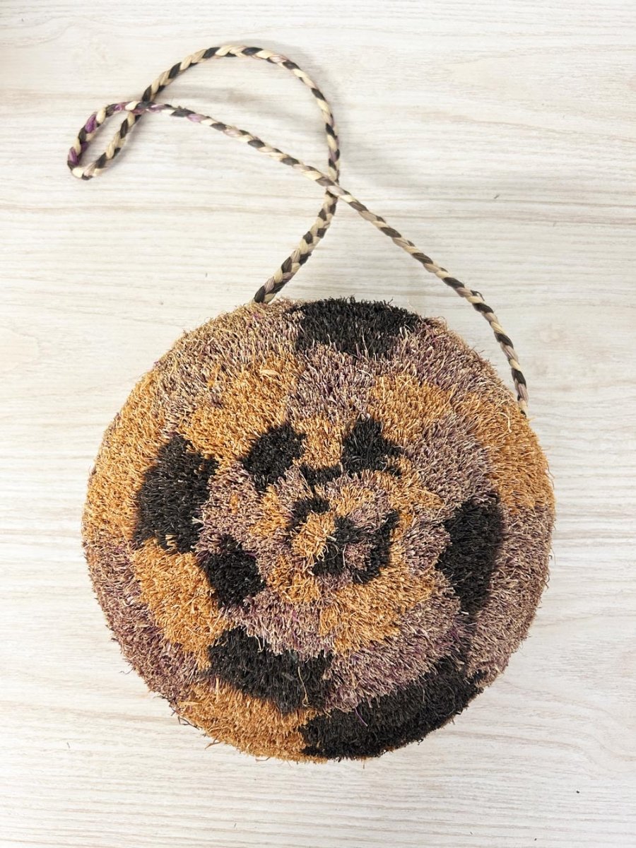 vintage 60s african dyed straw shoulder bag - good market thrift store