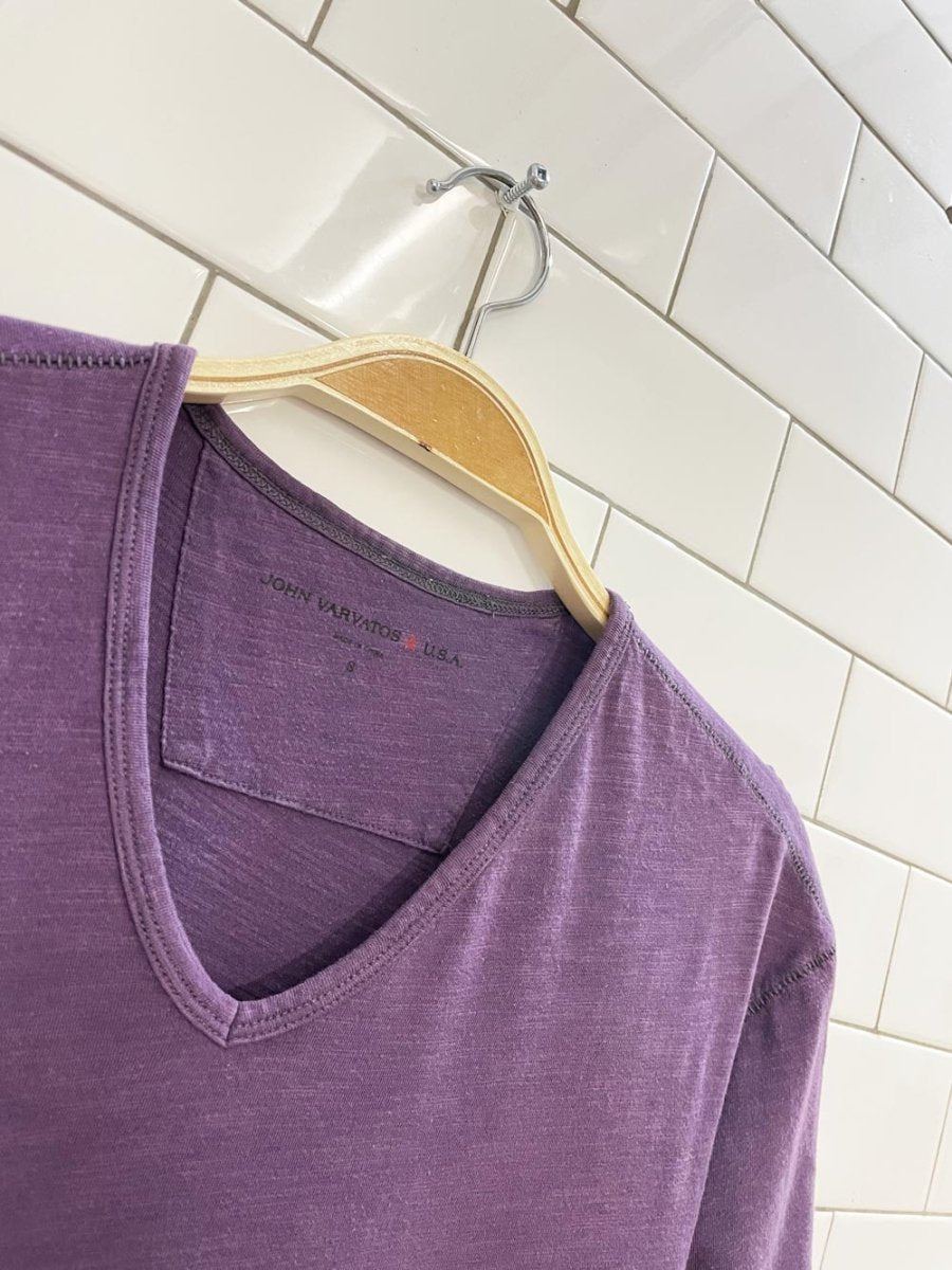 john varvatos cotton v - neck tee - good market thrift store
