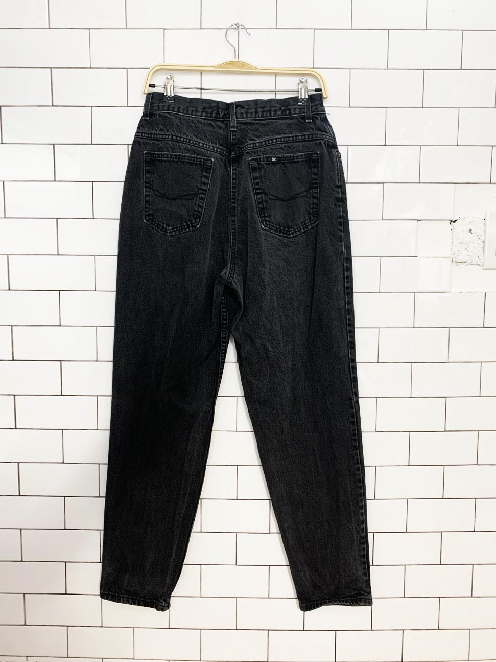 vintage 90s chic high rise mom jeans | made in USA