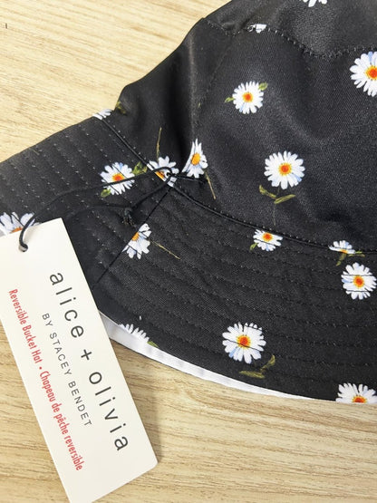 nwt alice + olivia reversible floral bucket hat - good market thrift store