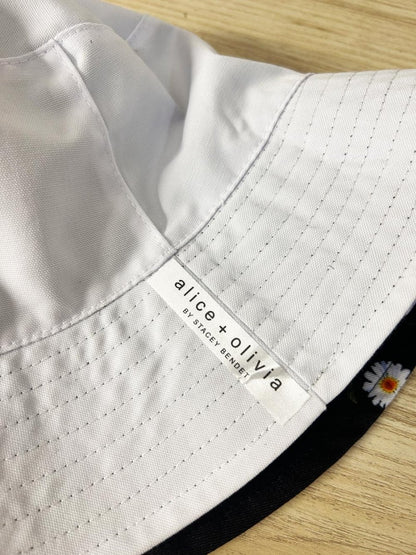 nwt alice + olivia reversible floral bucket hat - good market thrift store