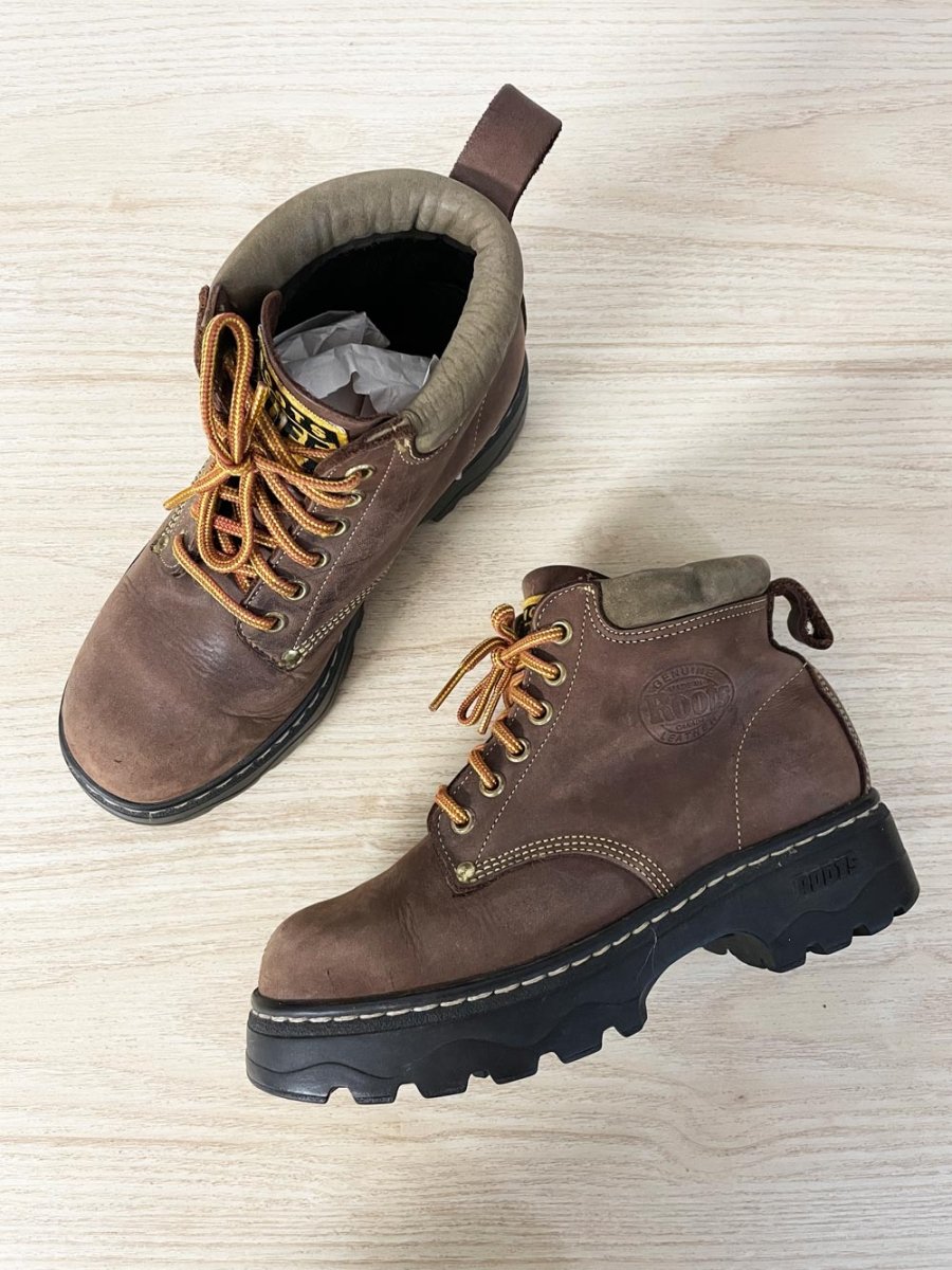 roots tuff oiled leather hiking boots - good market thrift store