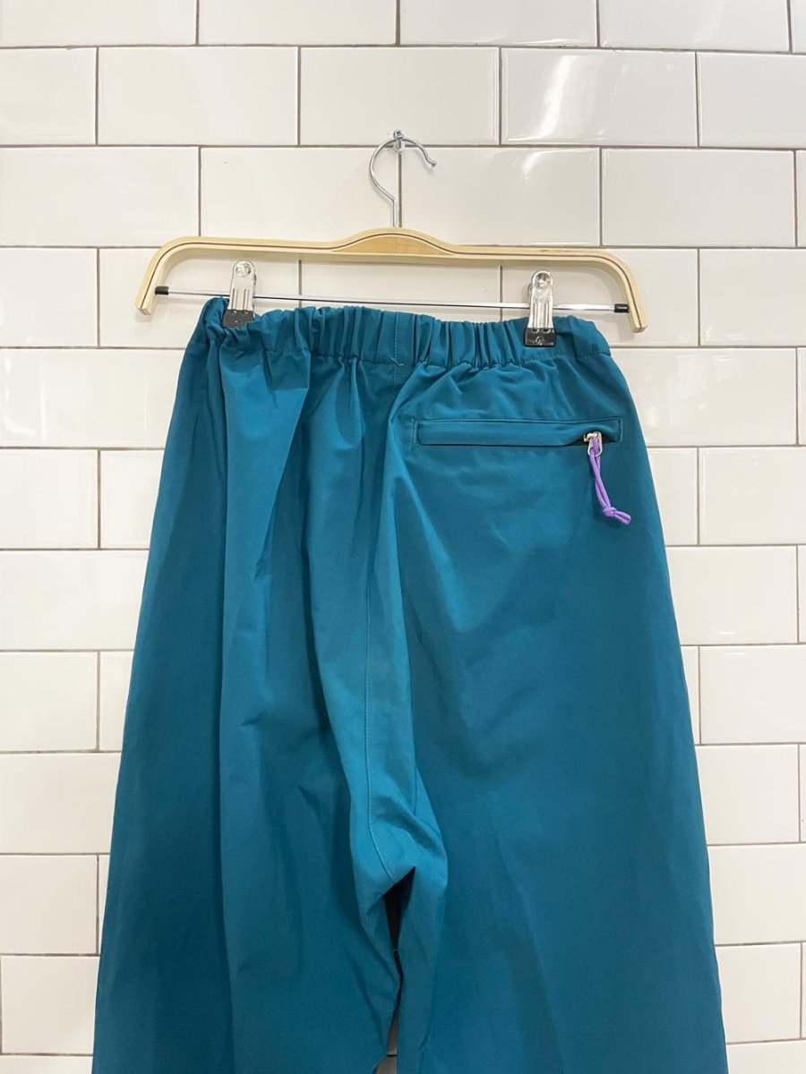 vintage 90s MEC gore - tex rain pant - good market thrift store