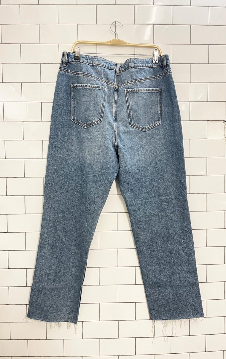 garage denim vintage straight ripped jeans - good market thrift store