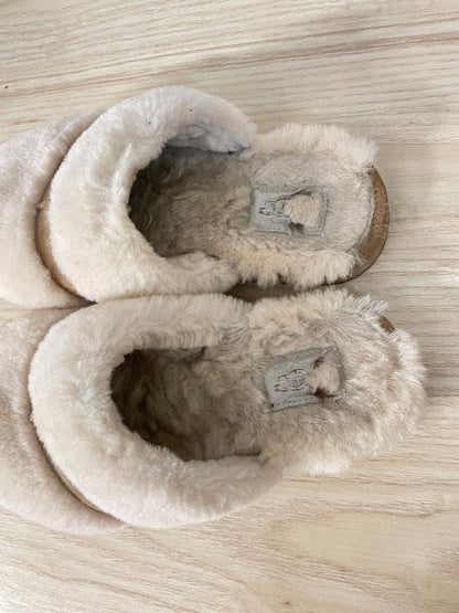 ugg dalla sheepskin slippers - good market thrift store