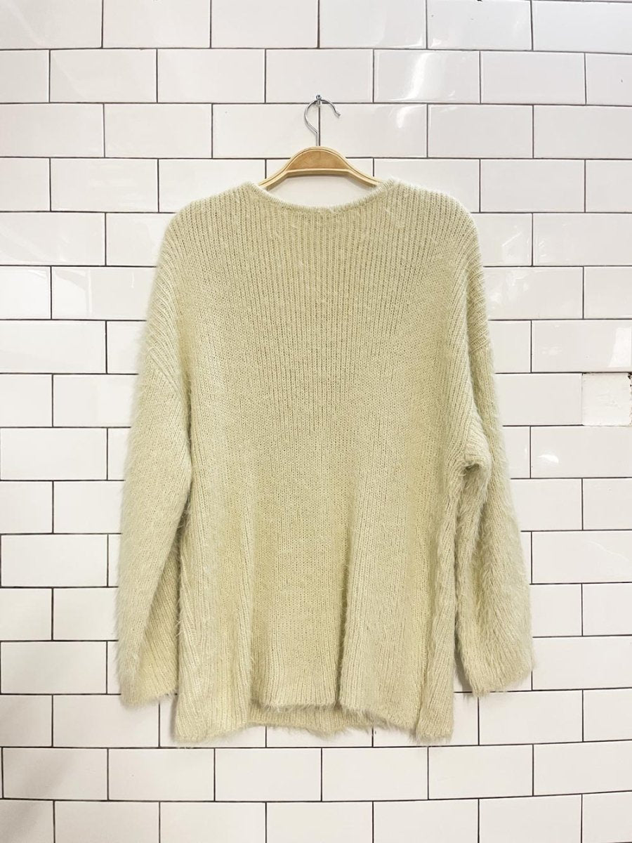 kimchi blue chunky rib v - neck sweater - good market thrift store