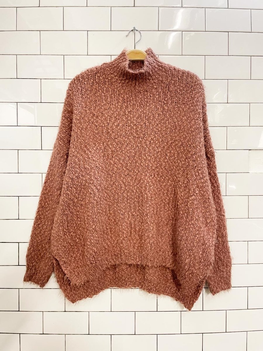 dreamers chunky boucle knit mockneck sweater - good market thrift store