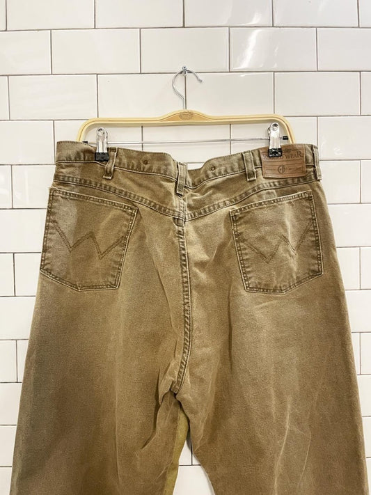 wrangler rugged wear double knee twill pants - good market thrift store