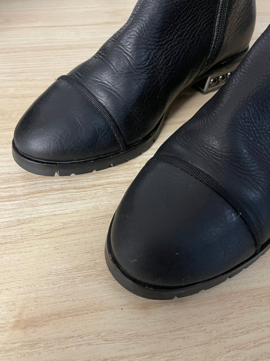 karl lagerfeld safia leather ankle boots - good market thrift store