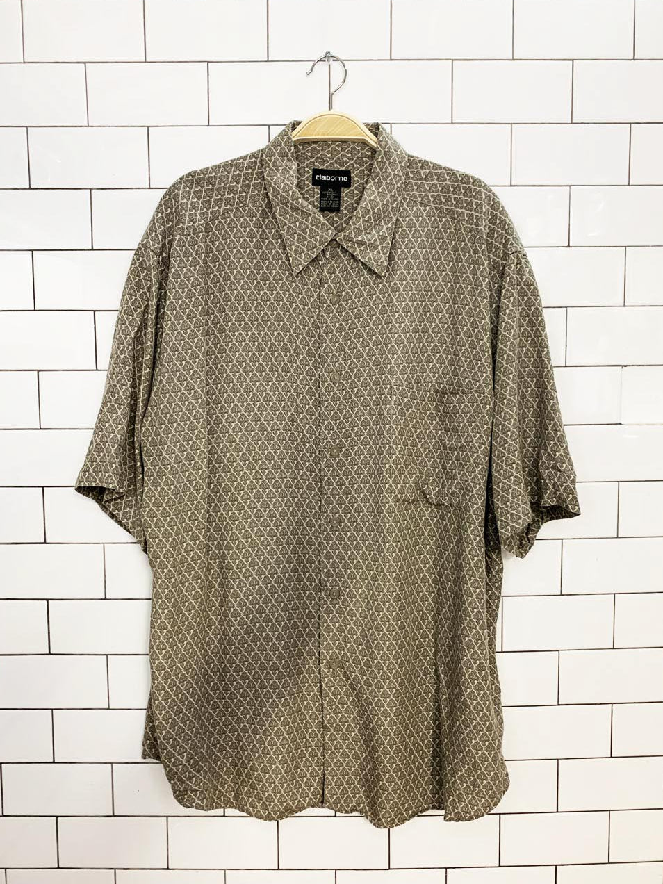 vintage 00s claiborne full button rayon shirt