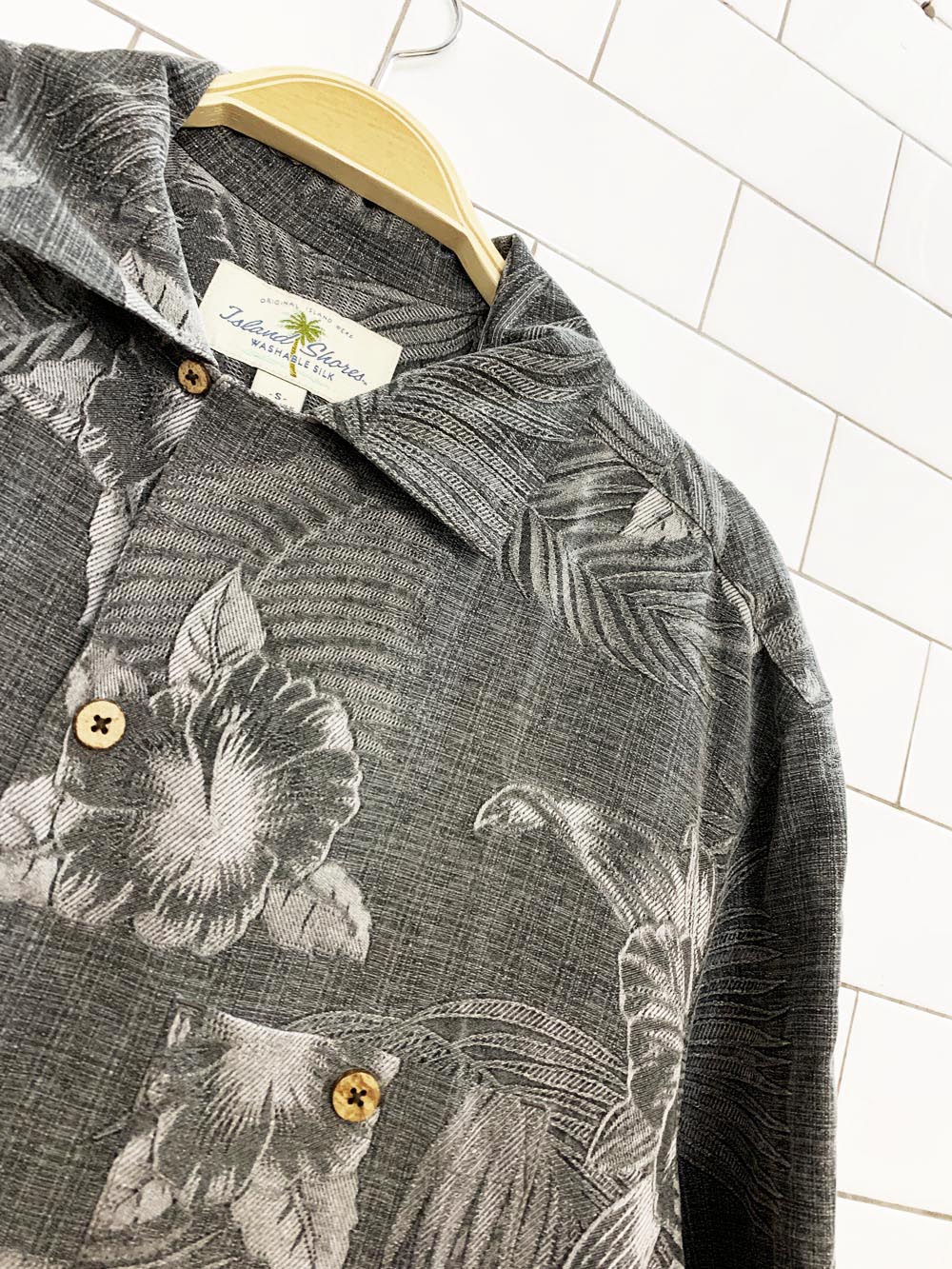 nwt vintage island shores 100% silk full button resort shirt