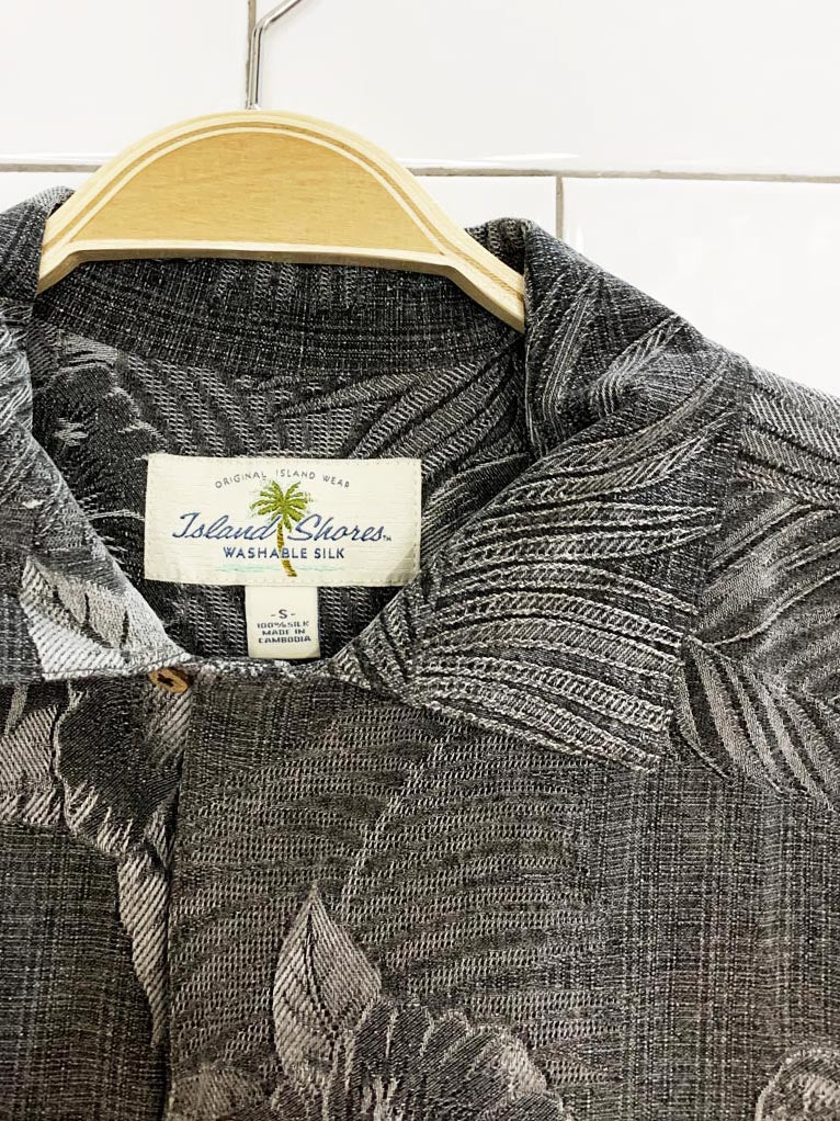 nwt vintage island shores 100% silk full button resort shirt