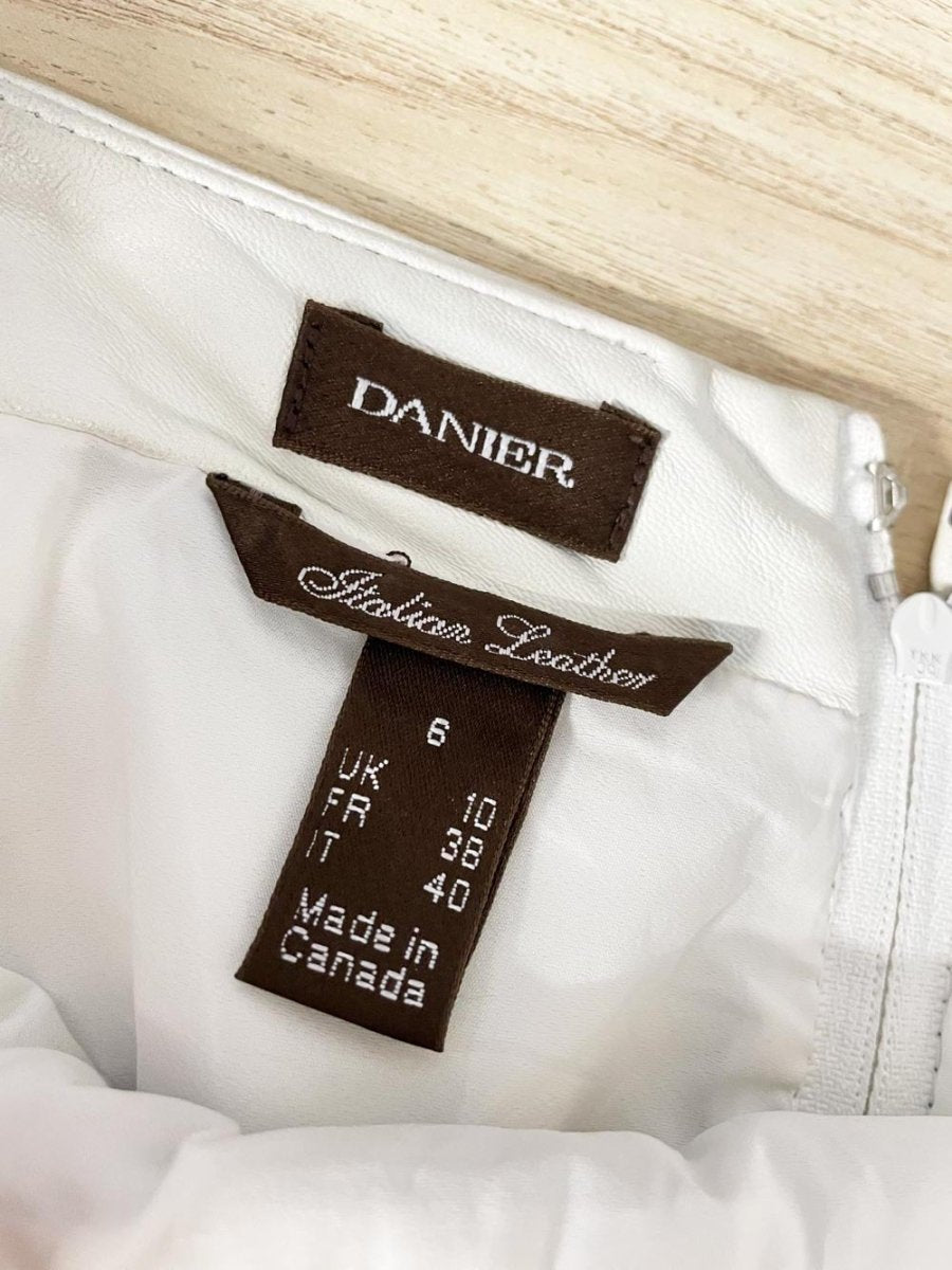 vintage 00s danier butter leather tulip hem knee - length skirt | italian leather - good market thrift store