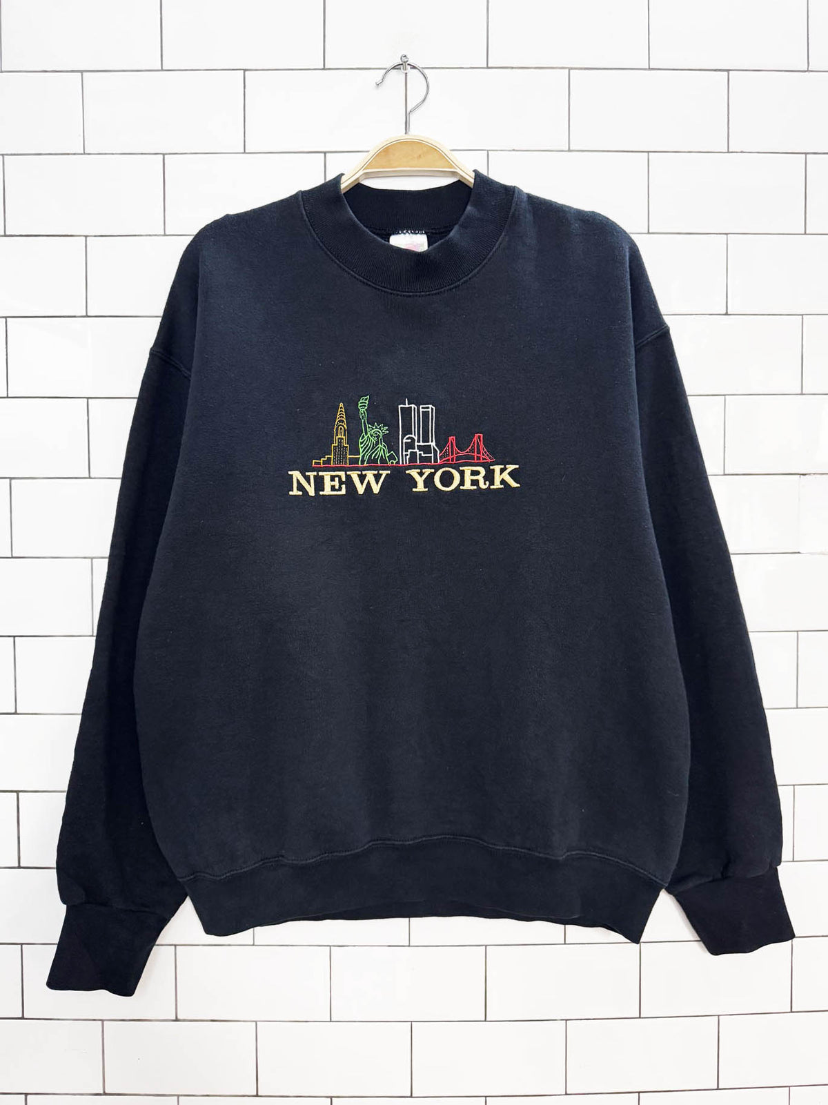 vintage 00s new york embroidered city spell out sweatshirt