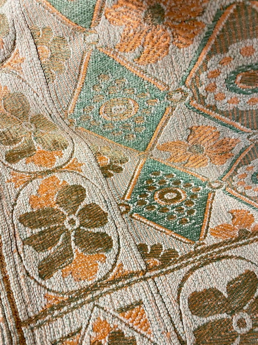 vintage 70s retro jaquard floral tapestry/throw - good market thrift store