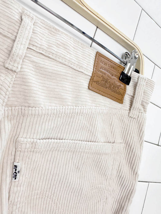 levi's ribcage straight chunky cord pants | white tab