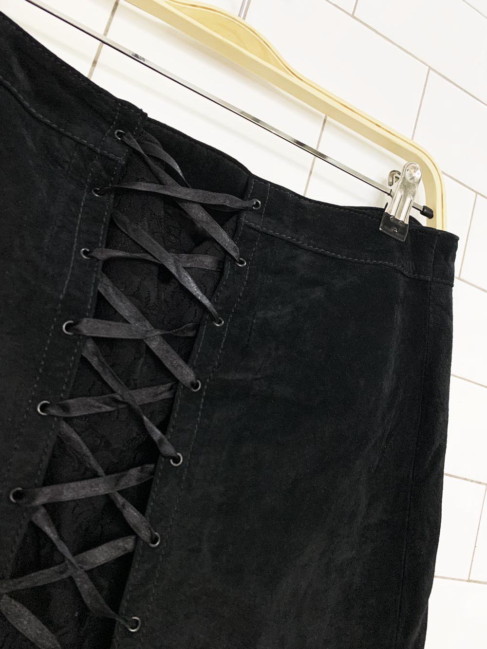 vintage danier soft suede corset back lace trim knee-length skirt