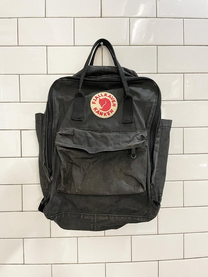 fjallraven black kanken backpack - good market thrift store
