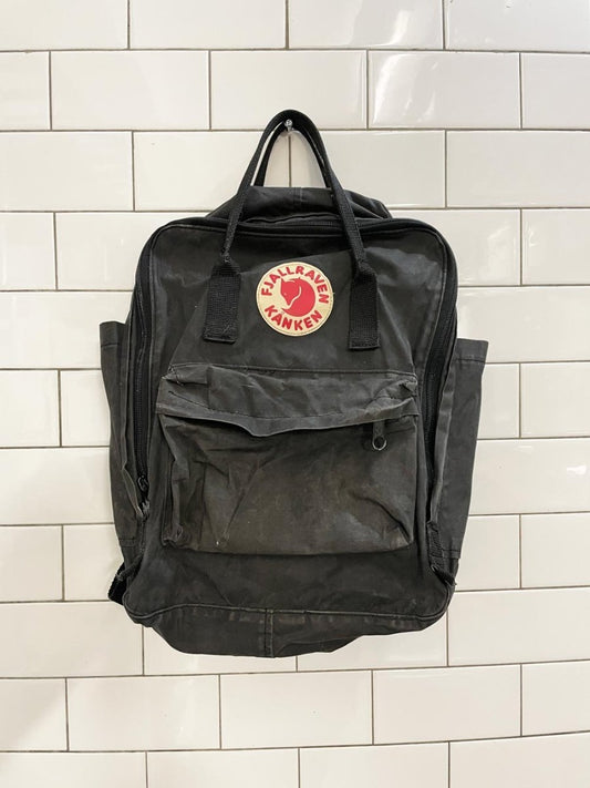 fjallraven black kanken backpack - good market thrift store