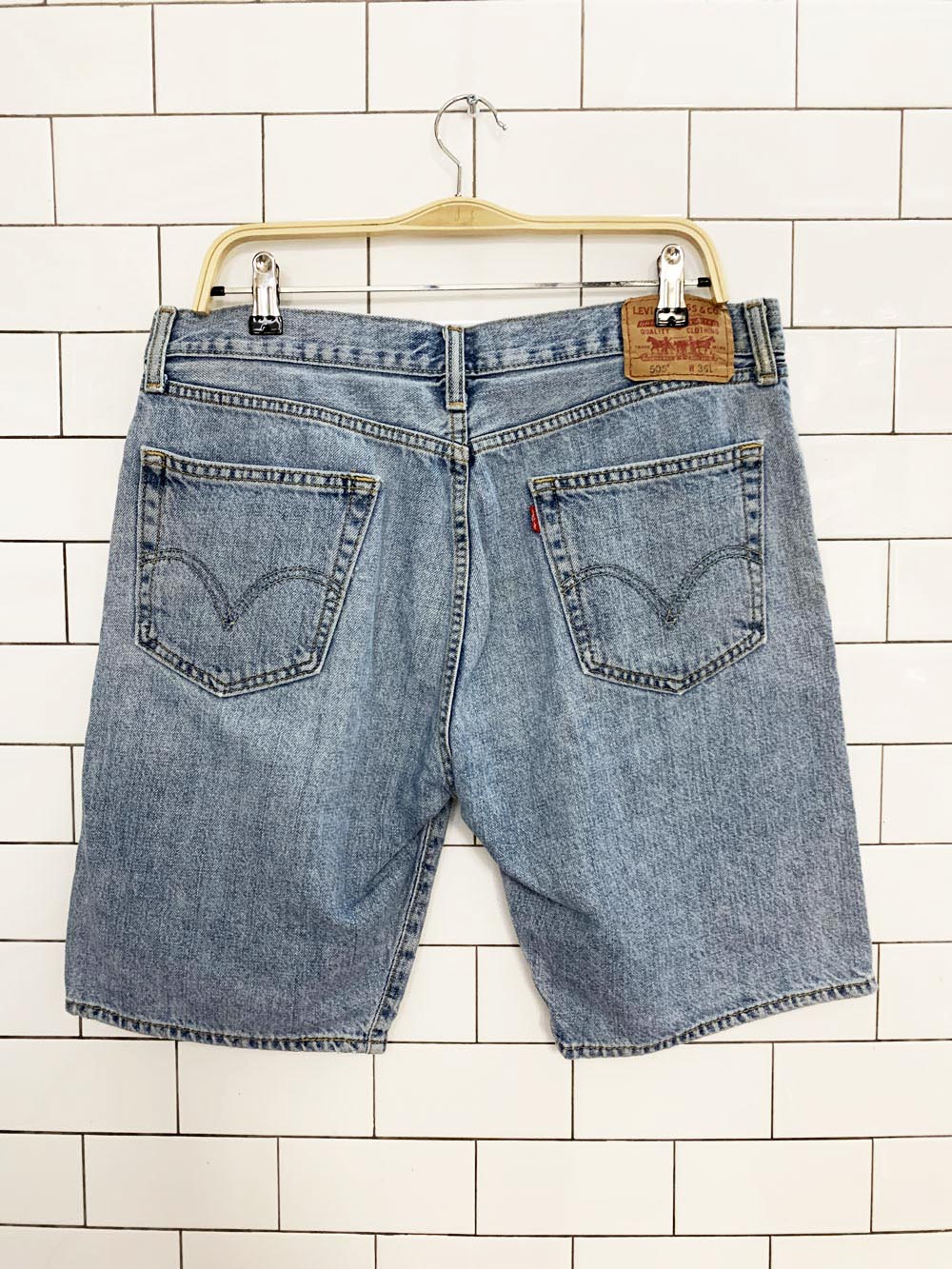 vintage 00s levi's 505 long denim shorts | straight fit