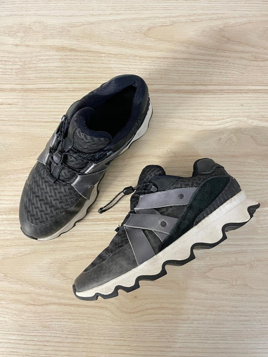 sorel kinetic sabertooth slip on sneaker - good market thrift store