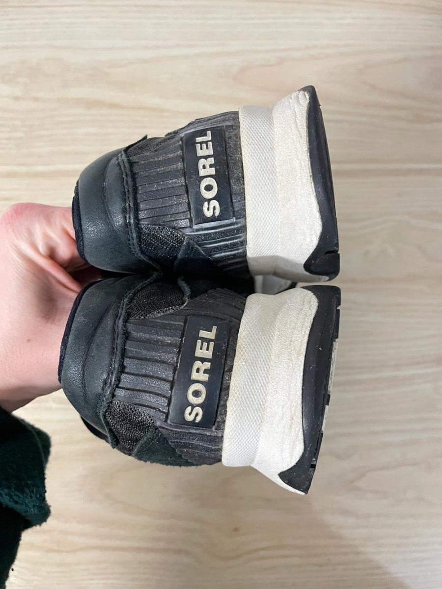 sorel kinetic sabertooth slip on sneaker - good market thrift store