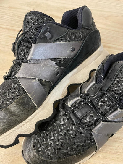 sorel kinetic sabertooth slip on sneaker - good market thrift store