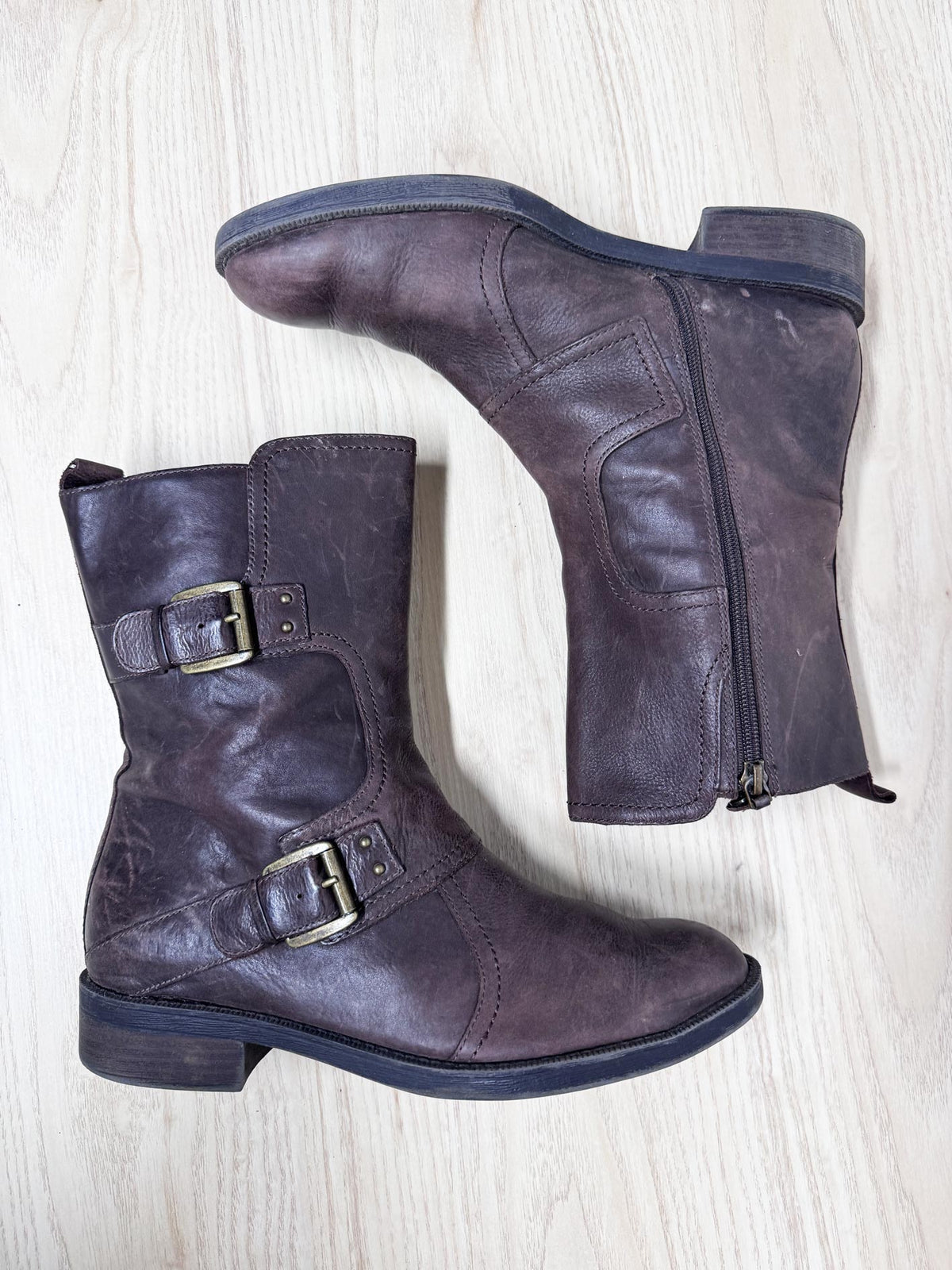 enzo angiolini rustic leather moto boots
