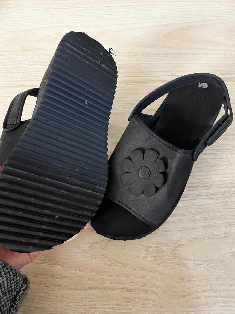 UO zoe eva platform flower sandal - good market thrift store