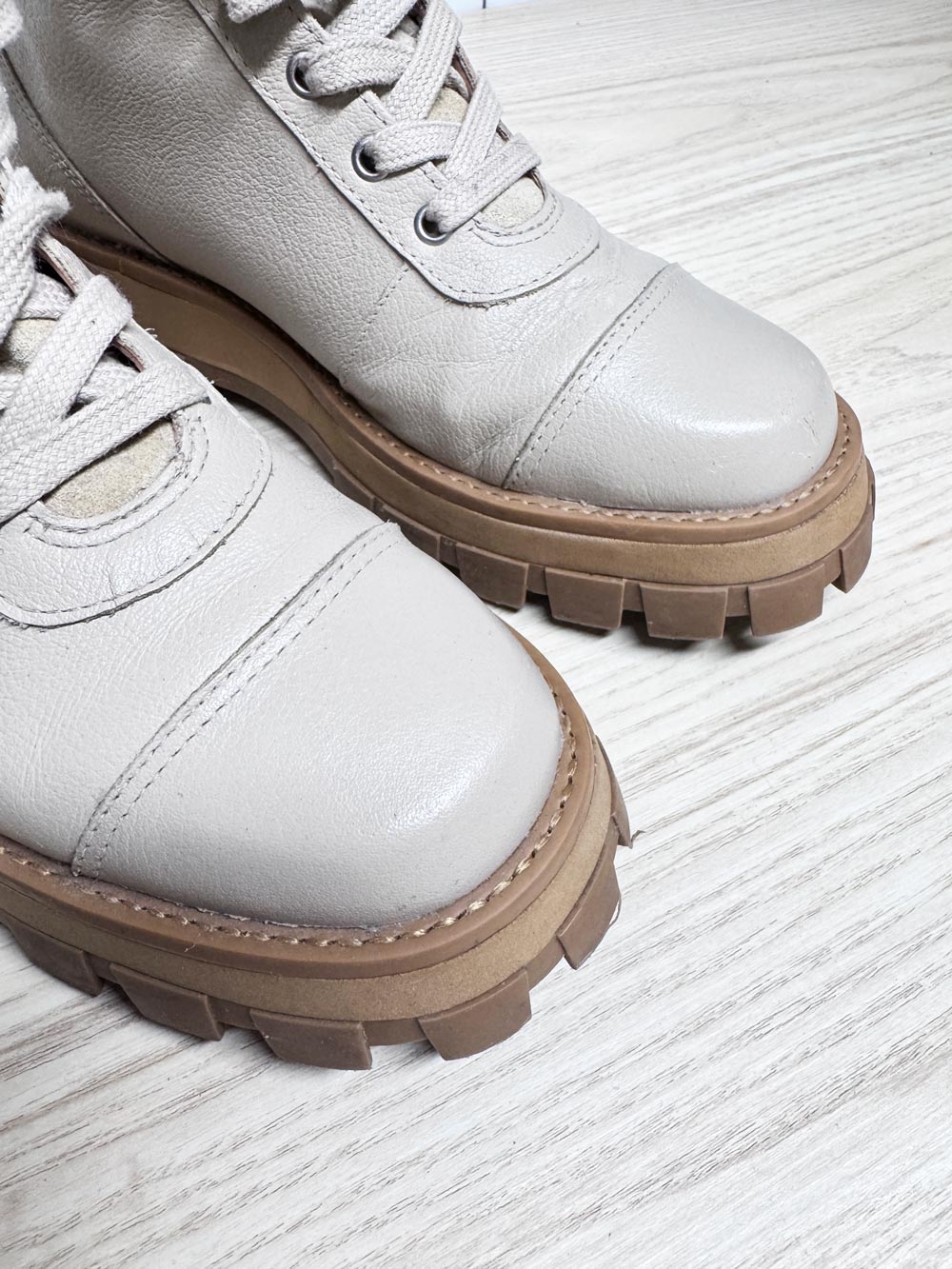 schutz sutton leather lug sole platform hiking boots