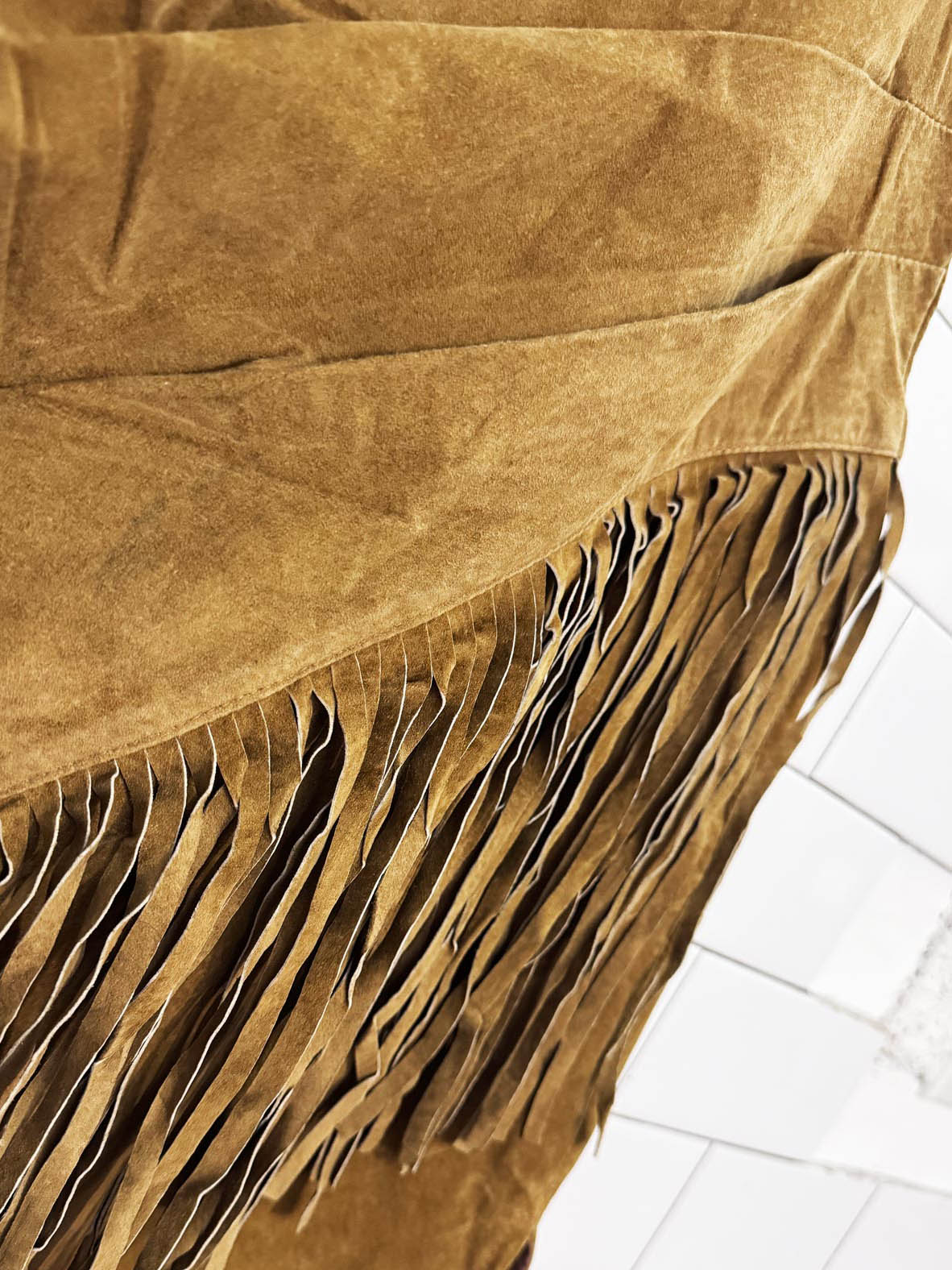 vintage wear on earth suede fringe ruched side midi skirt brown