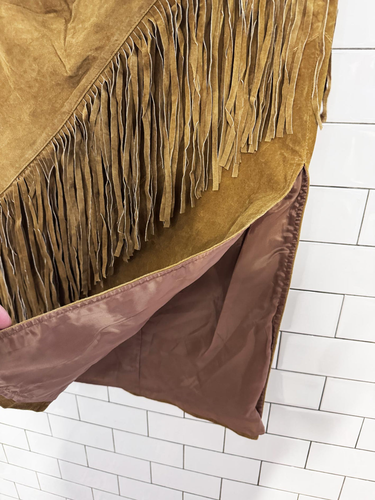 vintage wear on earth suede fringe ruched side midi skirt brown