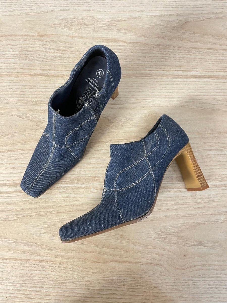 vintage 00s premier col. patch denim heels - good market thrift store
