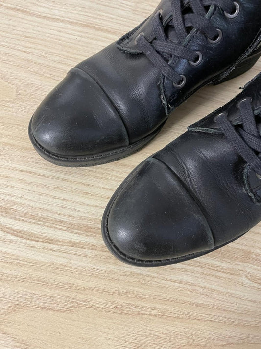 made in portugal lace up leather boots - good market thrift store