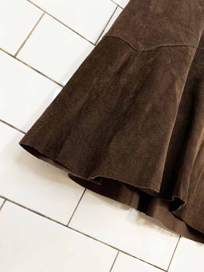 vintage 00s cabi suede tulip hem knee-length skirt