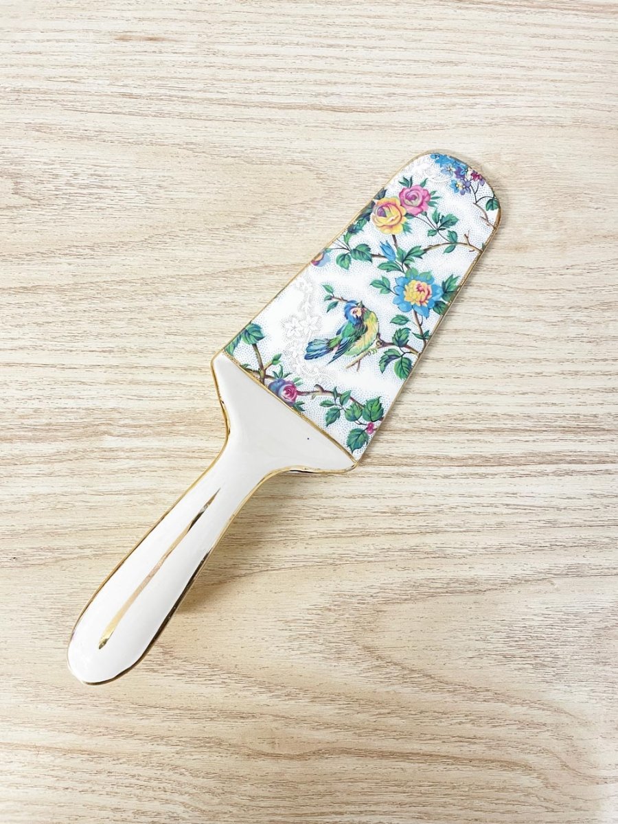 vintage gold trim bird scene ceramic pie lifter - good market thrift store