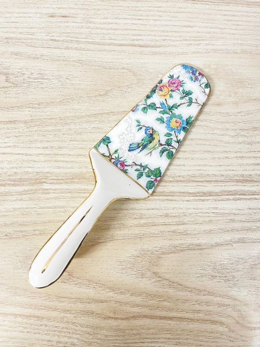 vintage gold trim bird scene ceramic pie lifter - good market thrift store