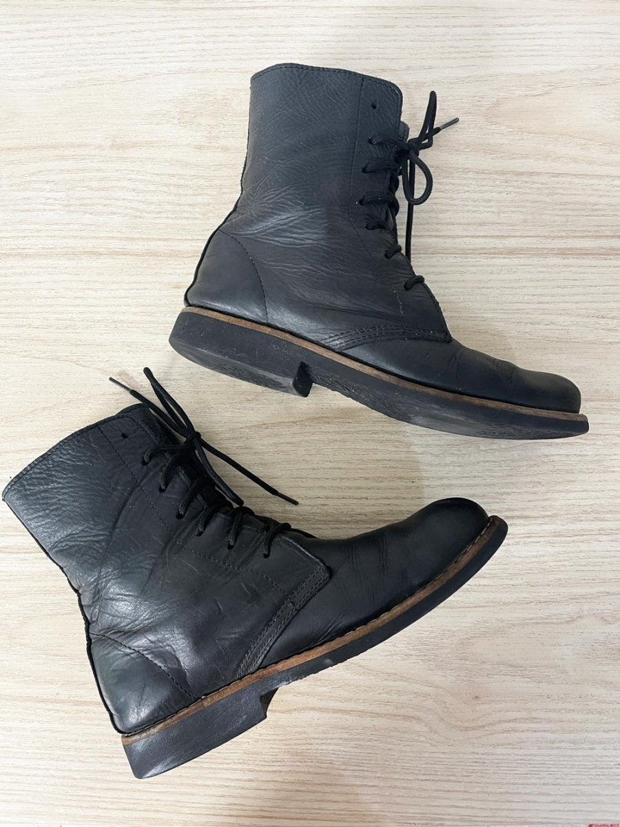 roots tribe lace up soft leather boots - good market thrift store