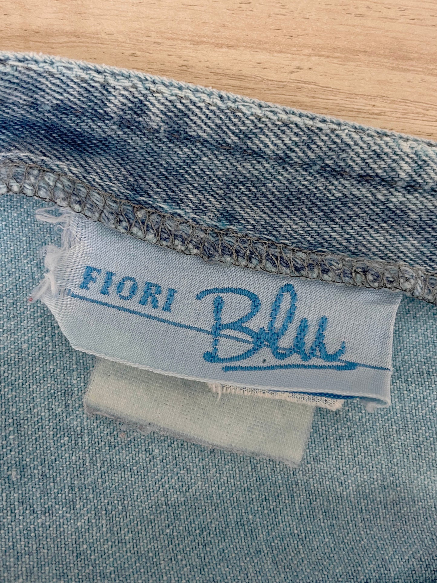 vintage 90s fiori blu denim collared halter-neck jumpsuit | made in Canada