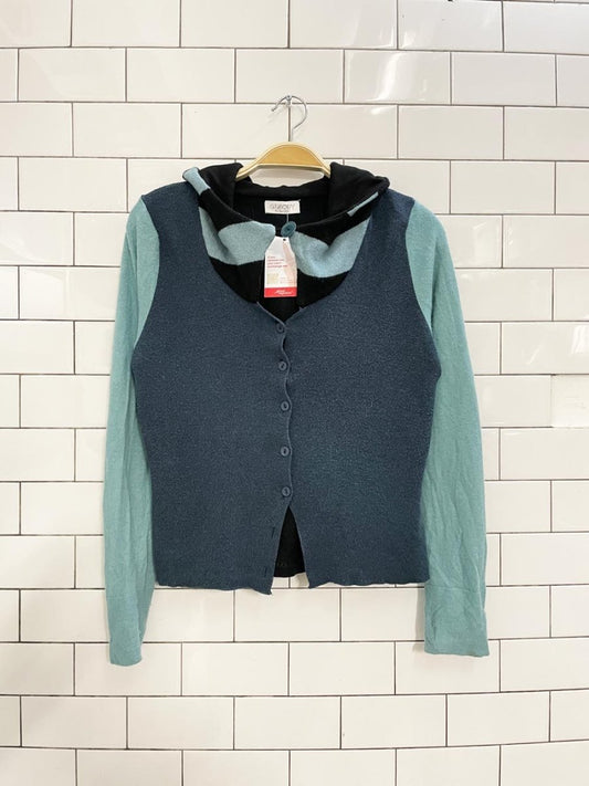 embody by tara white artsy wool knit hoodie - good market thrift store