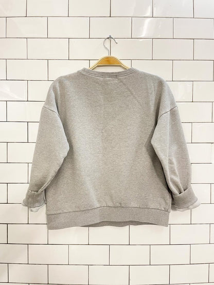 guess classic embroidered logo crew - good market thrift store