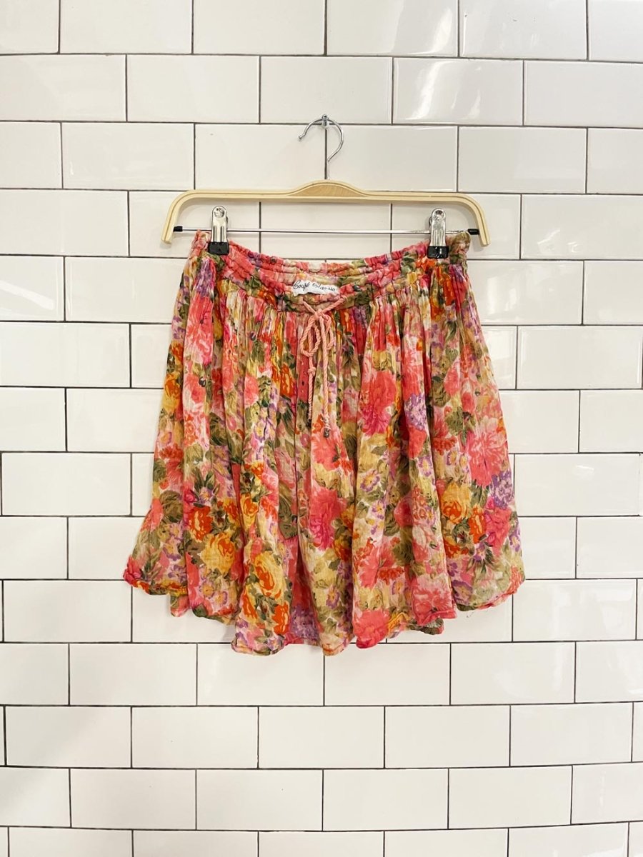 vintage coupe classique boho floral mini skirt - good market thrift store