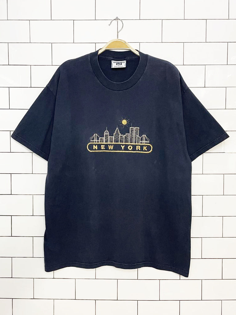 vintage 90s lee new york spellout embroidered tee