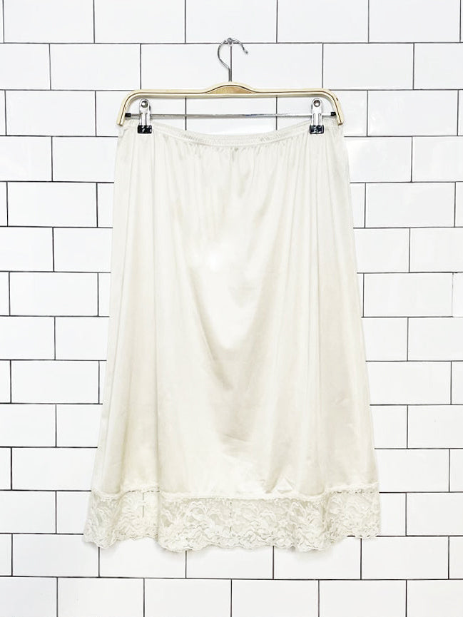 vintage vassarette sateen lace trim midi slip skirt | made in USA