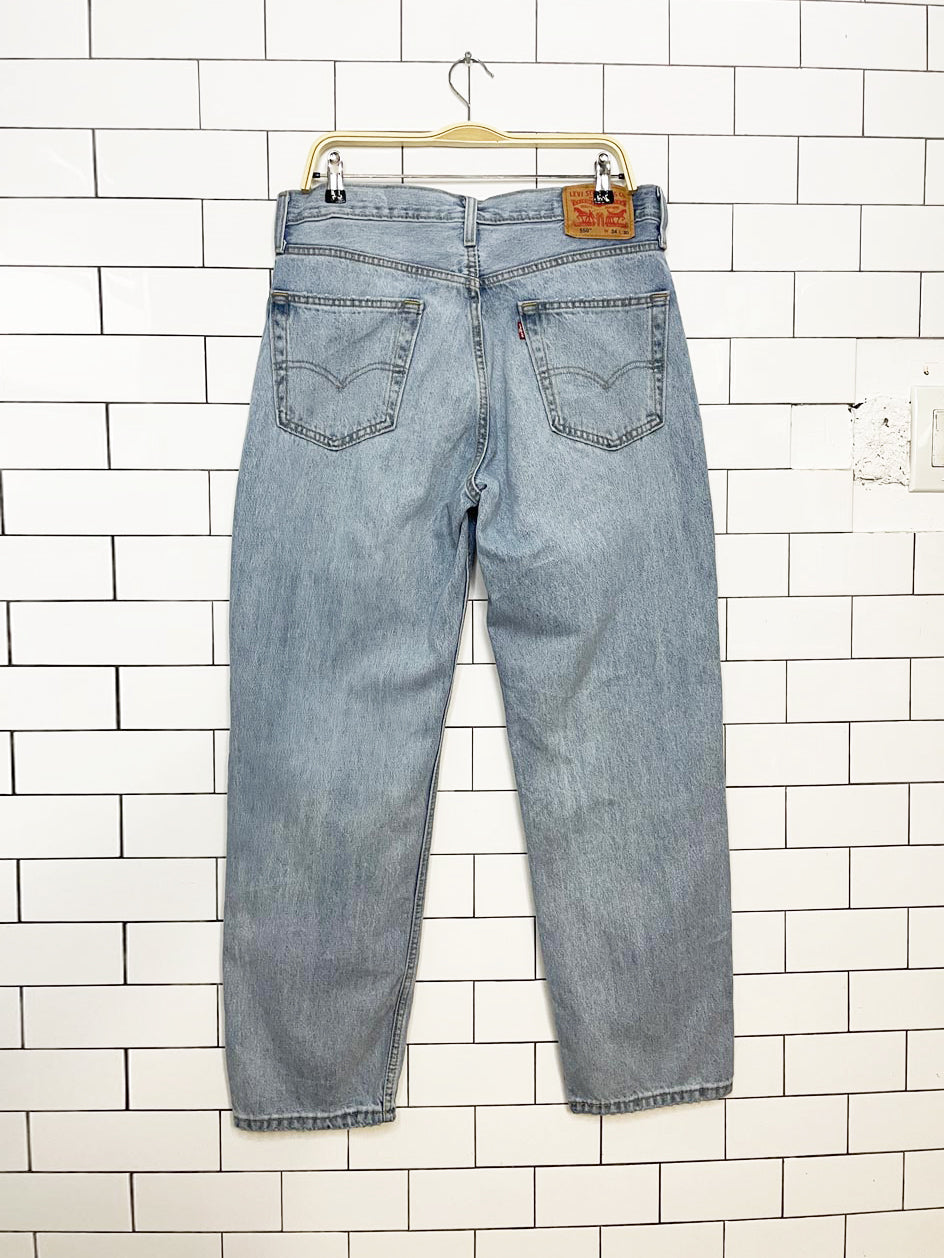 levi's 550 relaxed fit light wash soft denim jeans