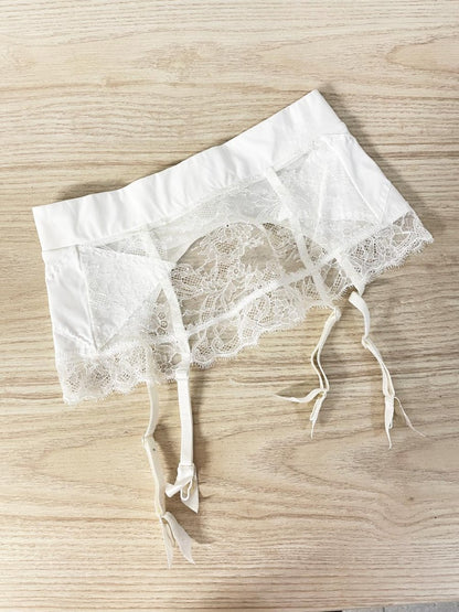 la perla control fit garter belt with chantilly lace - good market thrift store
