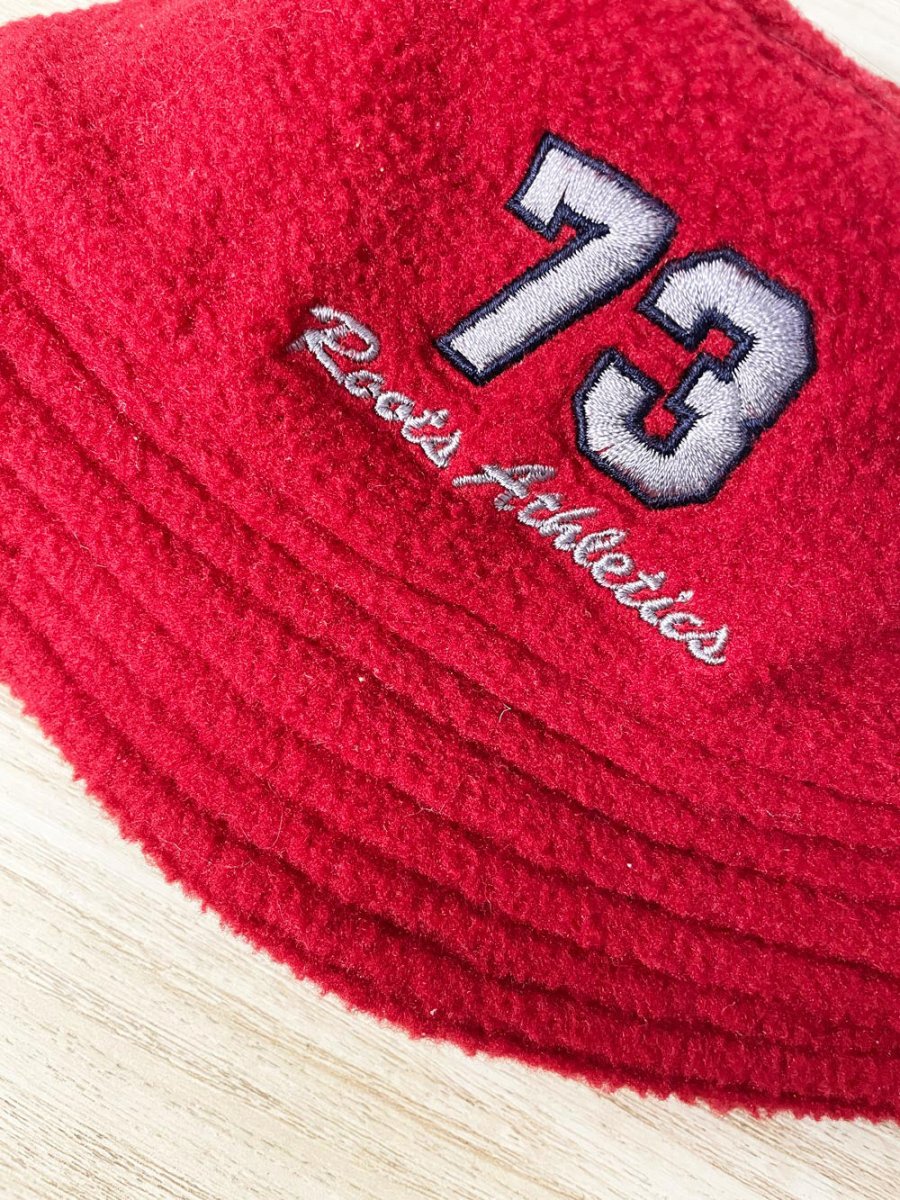 vintage 00s roots fleece bucket hat - good market thrift store