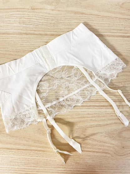 la perla control fit garter belt with chantilly lace - good market thrift store